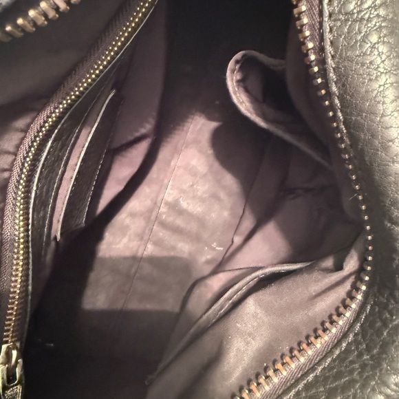 Alexandra want Rocco bag in gold hardware - Picture 7 of 9